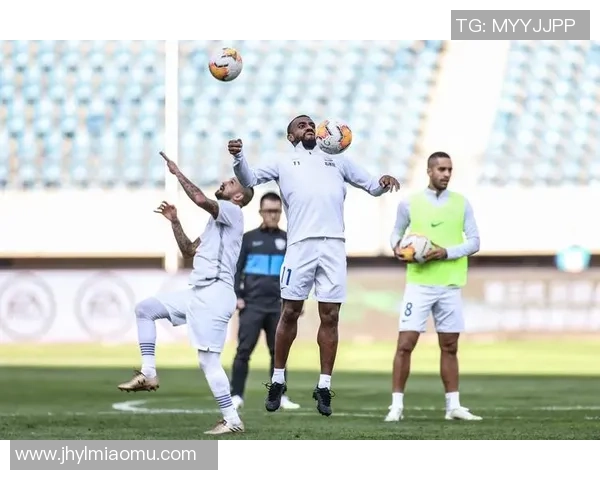 2020中超精彩对决大连人迎战石家庄永昌全场比赛回顾与精彩瞬间分析